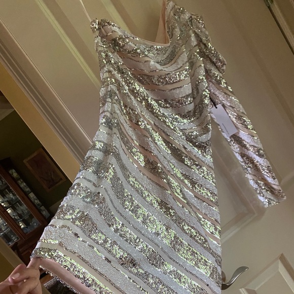 RYSE The Label One Shoulder Sequin Dress NWT - Picture 5 of 8